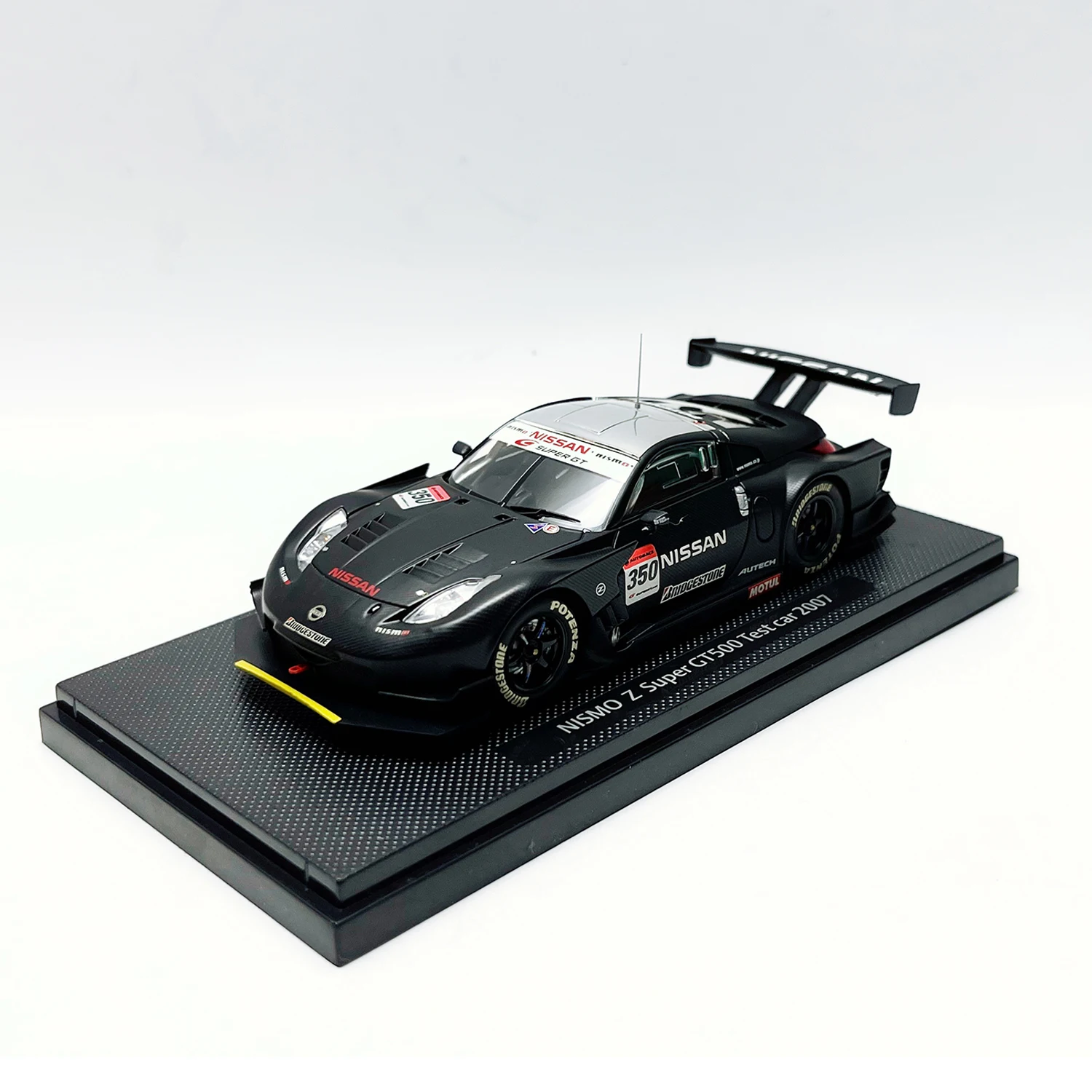 EBBRO масштаб 1:43 литой под давлением сплав Nissan NISMO SUPER GT500 игрушки гоночные автомобили модель классика подарки для взрослых сувенирный статический дисплей 
EBBRO масштаб 1:43 литой под давлением сплав Nissan NISMO SUPER GT500 игрушки гоночные автомобили модель классика подарки для взрослых сувенирный статический дисплей