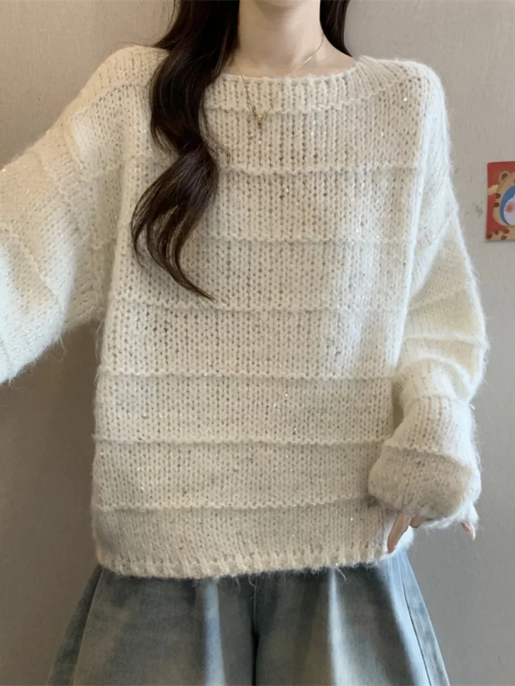 Ультратонкий теплый свободный трикотаж с блестками, женский модный корейский зимний топ, мягкий, удобный, стройнящий, молочно-белый
Ультратонкий теплый свободный трикотаж с блестками, женский модный корейский зимний топ, мягкий, удобный, стройнящий, молочно-белый