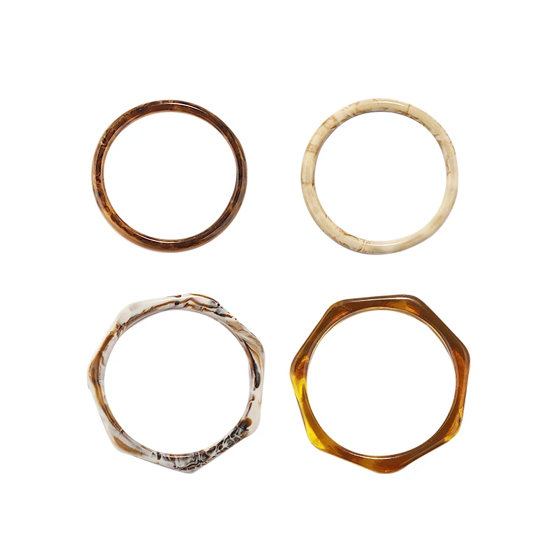 *Irregular acrylic bracelet, female personality, niche design sense, bracelet temperament, high-end sense
*Irregular acrylic bracelet, female personality, niche design sense, bracelet temperament, high-end sense