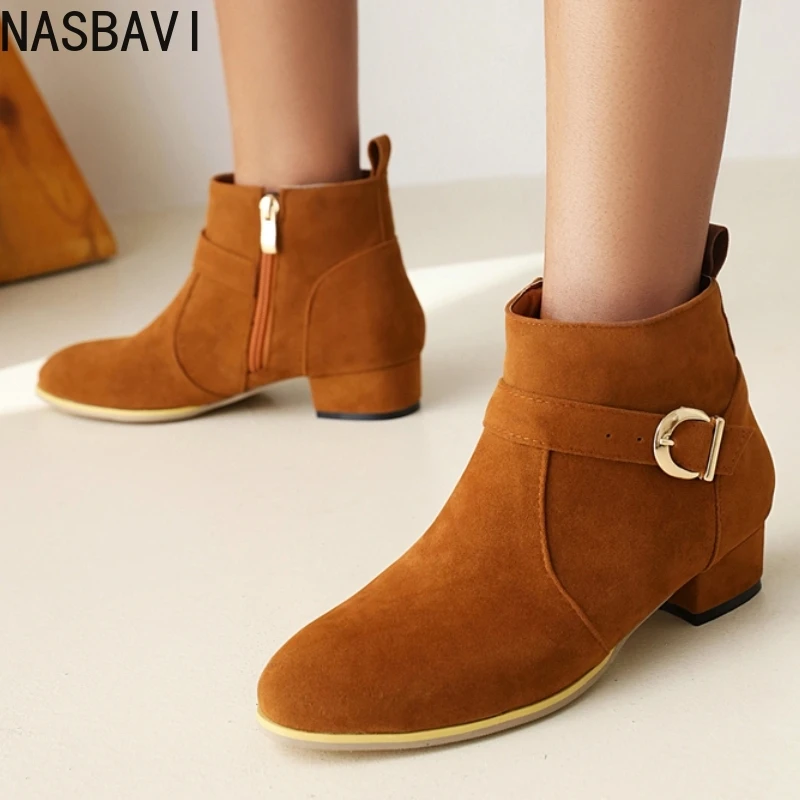 Женские ботильоны, осень-зима 2026, весенняя обувь, черные удобные ботильоны из флока с круглым носком на низком каблуке, женская обувь, Zapatos Mujer
Женские ботильоны, осень-зима 2026, весенняя обувь, черные удобные ботильоны из флока с круглым носком на низком каблуке, женская обувь, Zapatos Mujer