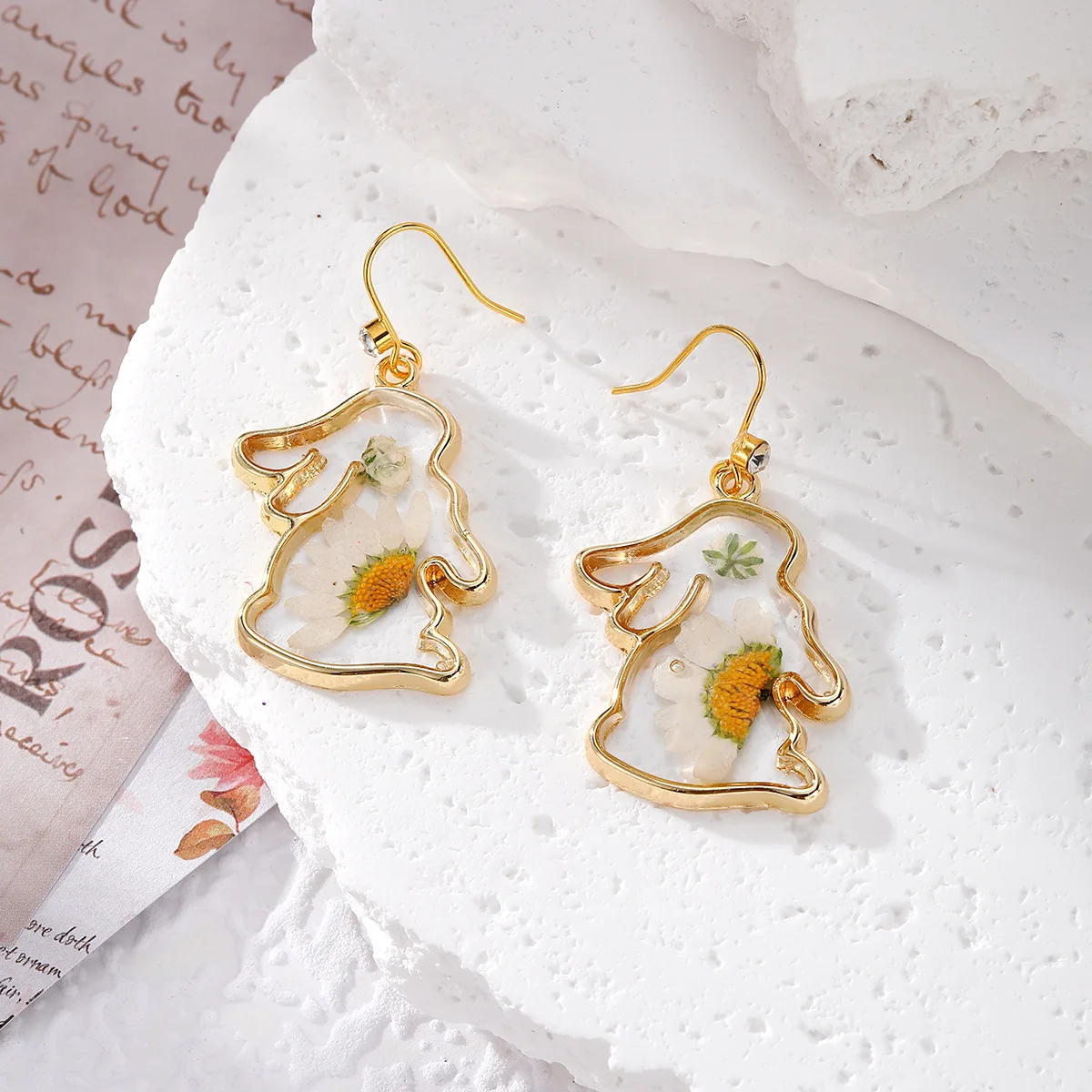 Серия сушеных цветов, милые серьги-кролики, серьги ручной работы из эпоксидной смолы, прессованные цветы, маленькие серьги с кроликом, серьги с натуральным цветком
Серия сушеных цветов, милые серьги-кролики, серьги ручной работы из эпоксидной смолы, прессованные цветы, маленькие серьги с кроликом, серьги с натуральным цветком