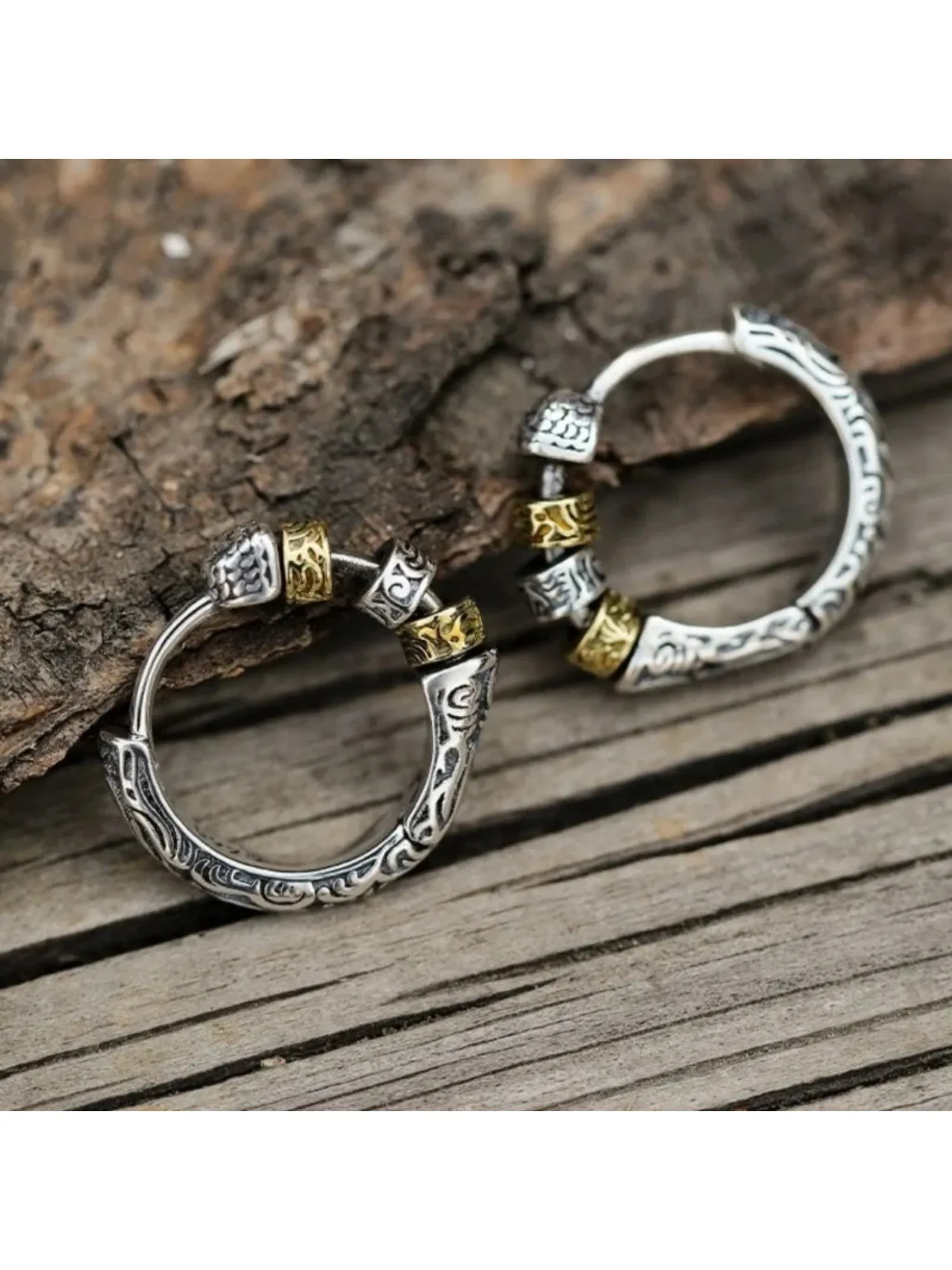 Thai Silver Creative Design Hoop Earrings for Women Men Metal Chunky Huggies Hiphop Party Jewelry Gifts
Thai Silver Creative Design Hoop Earrings for Women Men Metal Chunky Huggies Hiphop Party Jewelry Gifts