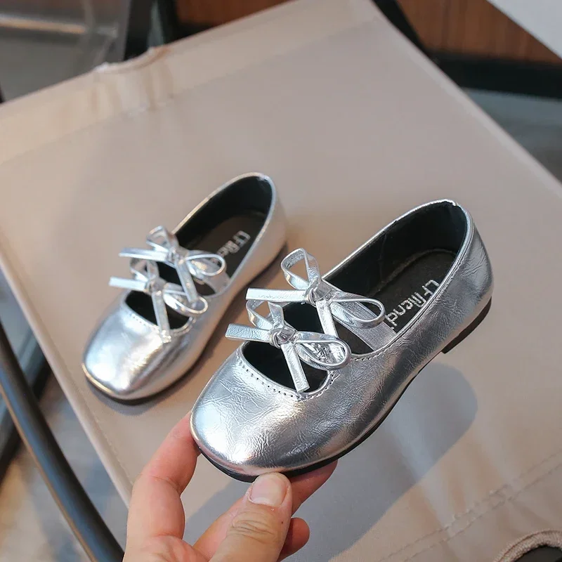 Kids Shoes Bow-knot Girls Shoes Baby Shoes Casual Flats Children Footwear 2-12 Years Toddlers Infants Dance Party Fashion
Kids Shoes Bow-knot Girls Shoes Baby Shoes Casual Flats Children Footwear 2-12 Years Toddlers Infants Dance Party Fashion