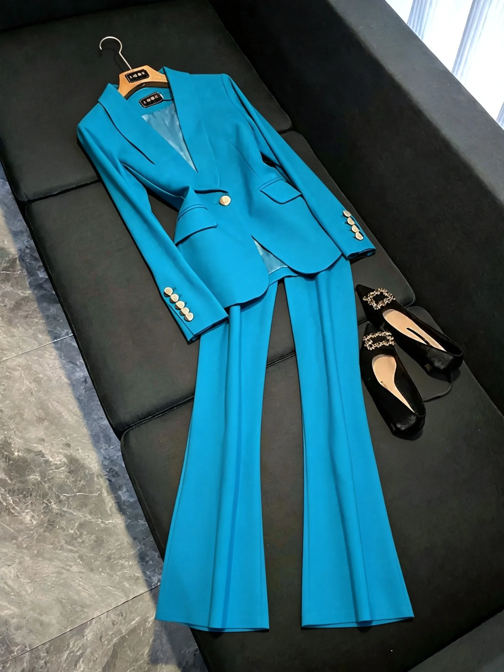 Elegant Blue Suit Set Women's Summer New Professional Two-Piece Workwear Slimming High Waist Long Sleeve Button up Fashion
Elegant Blue Suit Set Women's Summer New Professional Two-Piece Workwear Slimming High Waist Long Sleeve Button up Fashion