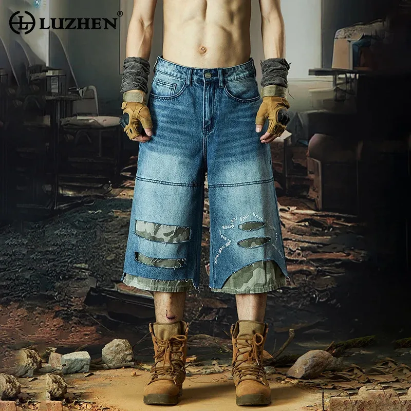 LUZHEN Hollow Out Fake Two Piece Patchwork Design Denim Cropped Trousers Men's 2025 Summer Streetwear Straight Male Jeans JY2302
LUZHEN Hollow Out Fake Two Piece Patchwork Design Denim Cropped Trousers Men's 2025 Summer Streetwear Straight Male Jeans JY2302