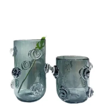 Modern high-end elegant light luxury home decoration living room coffee table entrance placed glazed simple vase 
Modern high-end elegant light luxury home decoration living room coffee table entrance placed glazed simple vase