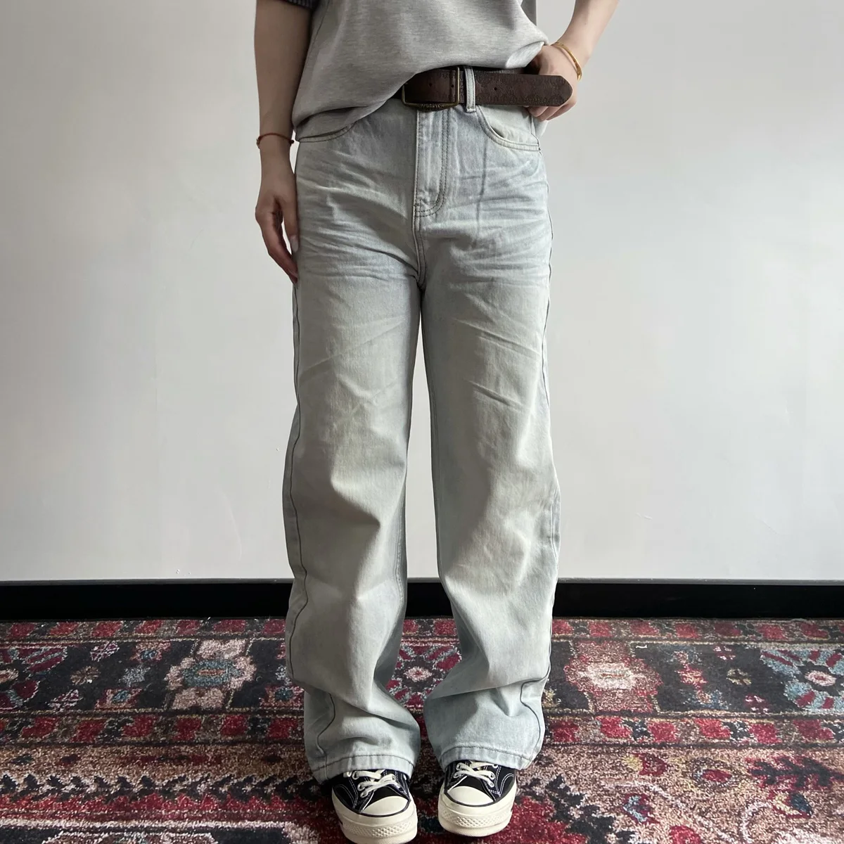 American High Street Washed Snow White Denim Jeans Men Women Loose Casual Vintage Straight Jeans Pants Trousers
American High Street Washed Snow White Denim Jeans Men Women Loose Casual Vintage Straight Jeans Pants Trousers