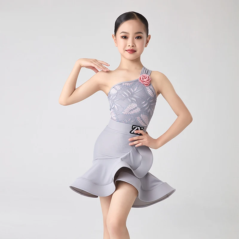 Kids Samba Ballroom Dance Performance Costumes Girls Sleeveless Latin Top Salsa Skirt Children Competition Dancing Wear SL10168
Kids Samba Ballroom Dance Performance Costumes Girls Sleeveless Latin Top Salsa Skirt Children Competition Dancing Wear SL10168