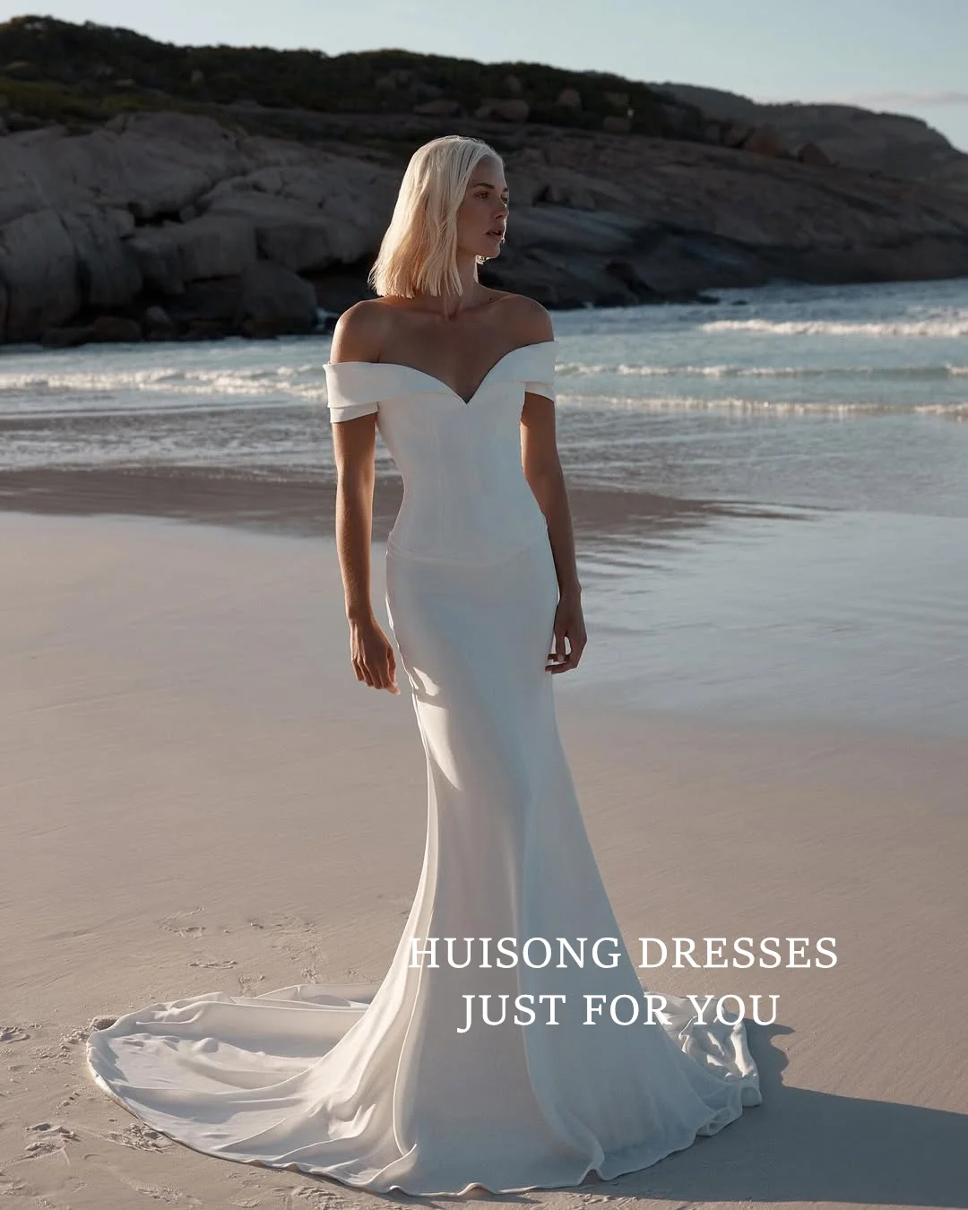 HUISONG Customized Satin Mermaid Wedding Dresses Off the Shoulder Sleeveless Beach Bridal Gown vestidos de novia
HUISONG Customized Satin Mermaid Wedding Dresses Off the Shoulder Sleeveless Beach Bridal Gown vestidos de novia