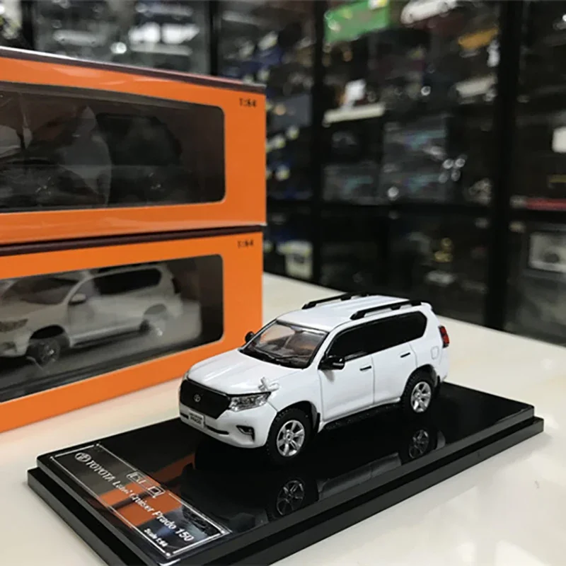 1:64 Scale 150 Off-road Vehicle Alloy Car Model Diecast Toy Collectible Metal Vehicle Ornament
1:64 Scale 150 Off-road Vehicle Alloy Car Model Diecast Toy Collectible Metal Vehicle Ornament