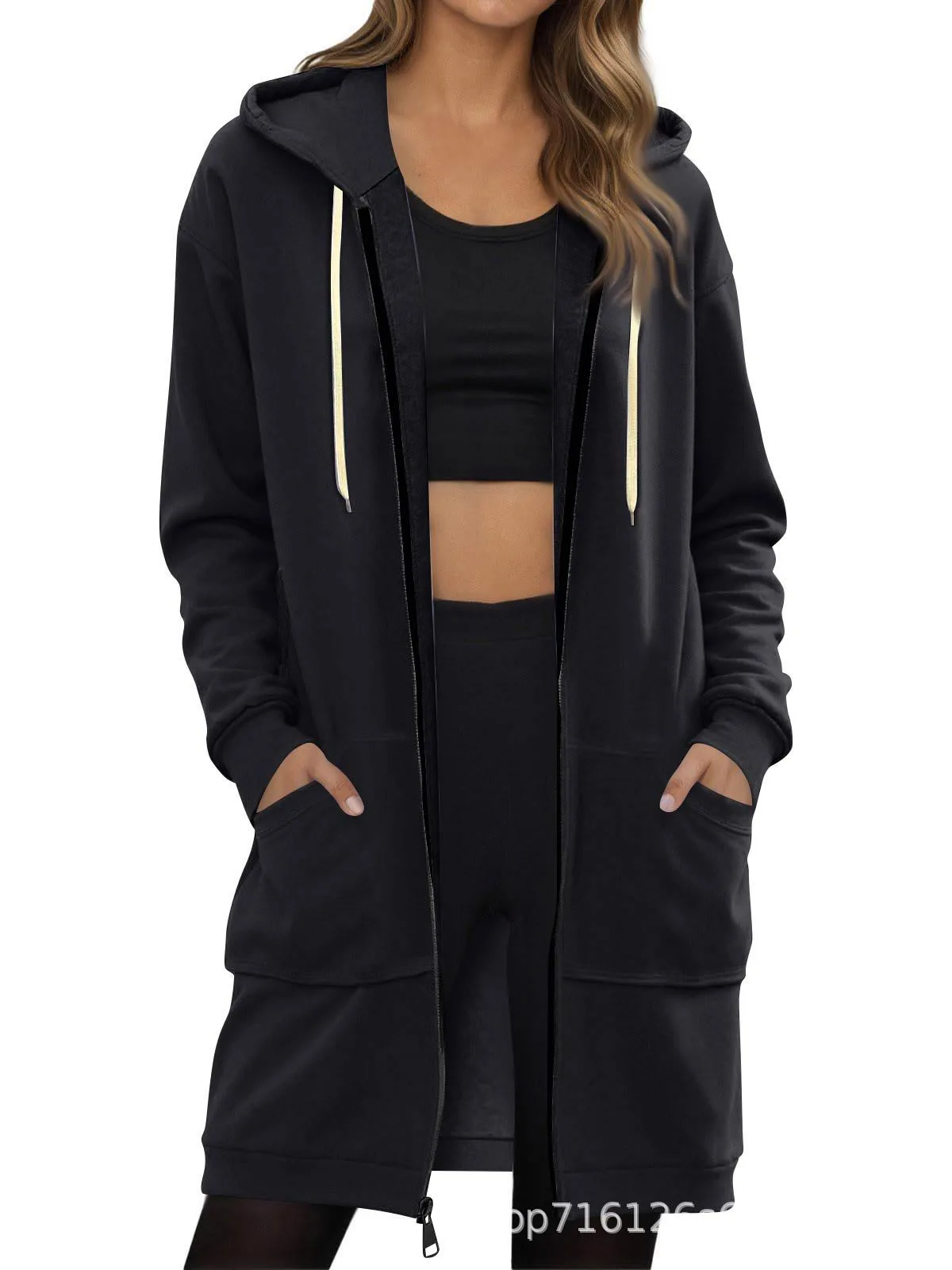 Толстовка в европейско-американском стиле, утепленная флисом, очень теплая, уютная, очень большого размера, на молнии, удлиненная.
Толстовка в европейско-американском стиле, утепленная флисом, очень теплая, уютная, очень большого размера, на молнии, удлиненная.