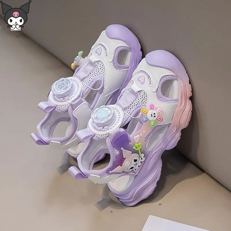 Sanrio/сумка для девочек, сандалии Kuromi, новинка лета, кавайная пляжная функциональная обувь, стильная дышащая мягкая подошва с героями мультфильмов аниме
Sanrio/сумка для девочек, сандалии Kuromi, новинка лета, кавайная пляжная функциональная обувь, стильная дышащая мягкая подошва с героями мультфильмов аниме