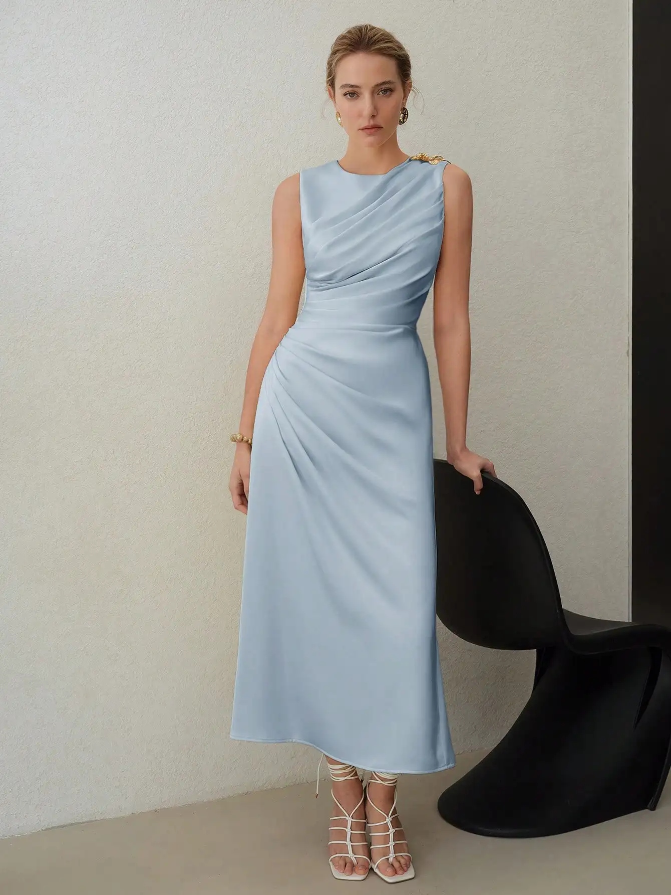 Ruched Satin Midi Dress With Metal Decoration
Ruched Satin Midi Dress With Metal Decoration