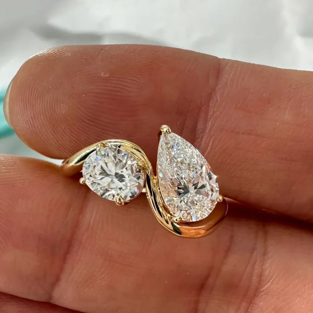 2-Stone Waterdrop Moissanite Engagement Rings with Certificate Oval/Pear Cut Diamond Wedding Ring for Women 925 Silver Jewelry
2-Stone Waterdrop Moissanite Engagement Rings with Certificate Oval/Pear Cut Diamond Wedding Ring for Women 925 Silver Jewelry