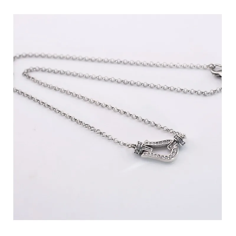 Foreign Trade Explosion Horseshoe Buckle Necklace Women's Versatile High-end Sense Micro-inlaid Niche Light Luxury Heavy Industr
Foreign Trade Explosion Horseshoe Buckle Necklace Women's Versatile High-end Sense Micro-inlaid Niche Light Luxury Heavy Industr