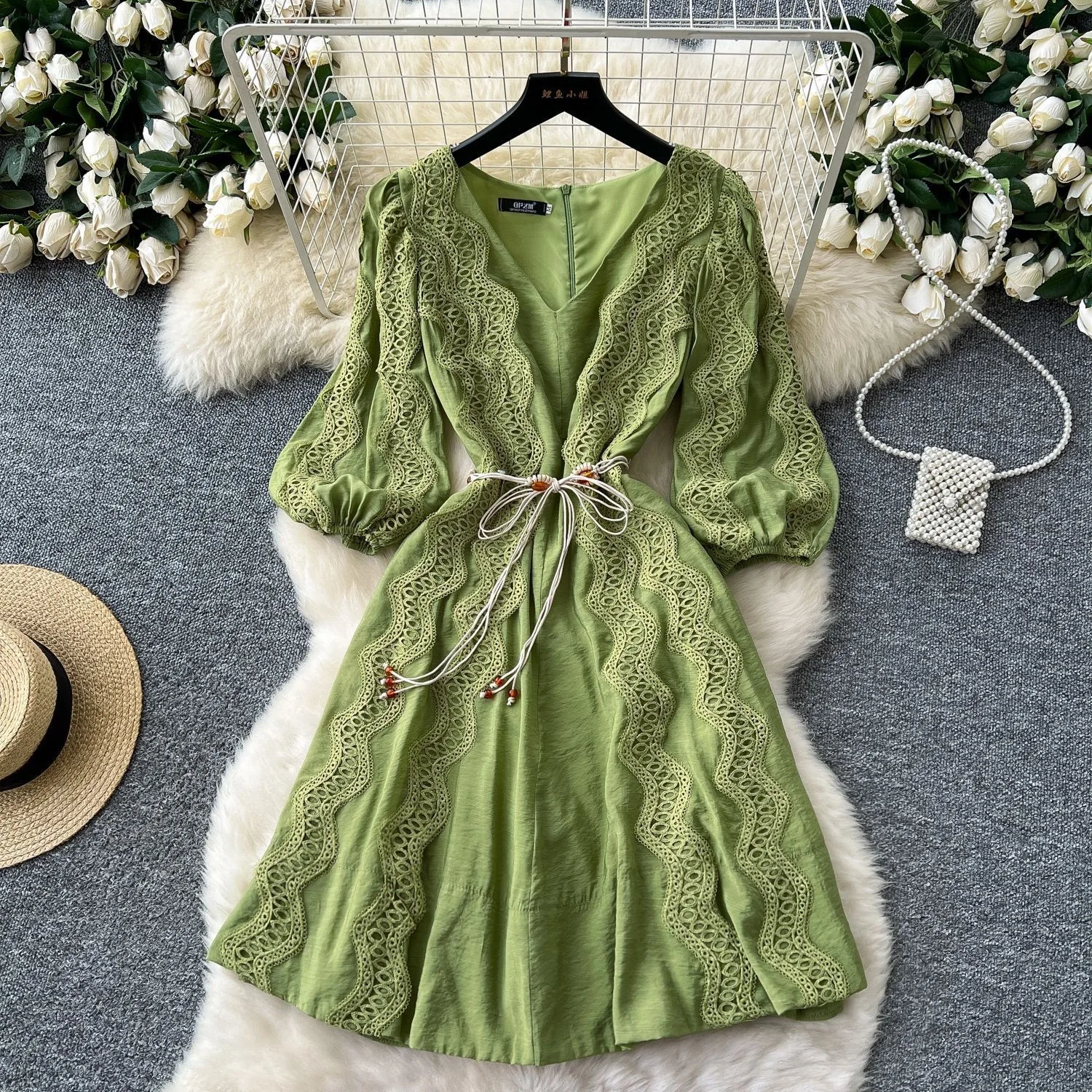 French Retro Hollow Lace Splicing Lantern Sleeve Bohemian Dress Female V-neck Tassel Belt Elegant Midi Dress 2025 Holiday Dress
French Retro Hollow Lace Splicing Lantern Sleeve Bohemian Dress Female V-neck Tassel Belt Elegant Midi Dress 2025 Holiday Dress
