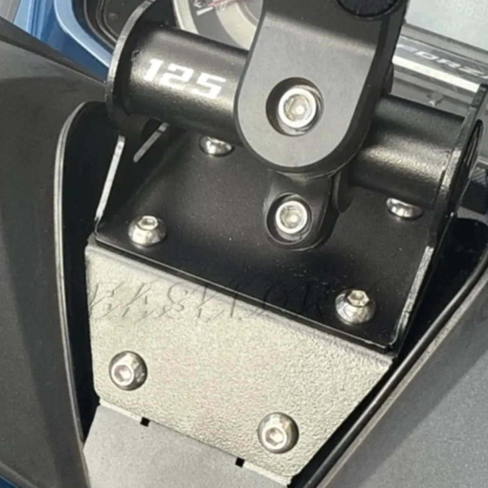 For Honda Forza 350 NSS350 FORZA 350 300 2018-2026 Motorcycle Accessories Mobile Phone Holder Stand GPS Navigation Plate Bracket
For Honda Forza 350 NSS350 FORZA 350 300 2018-2026 Motorcycle Accessories Mobile Phone Holder Stand GPS Navigation Plate Bracket