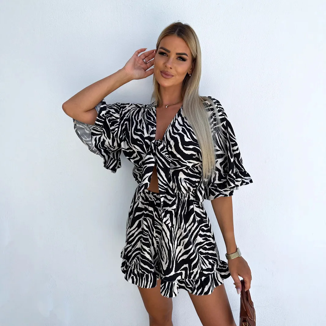 2025 Summer Women's Loose And Fashionable Casual V-neck Striped Print Mid-sleeved Jumpsuits For Women's Beach Vacation Jumpsuits
2025 Summer Women's Loose And Fashionable Casual V-neck Striped Print Mid-sleeved Jumpsuits For Women's Beach Vacation Jumpsuits