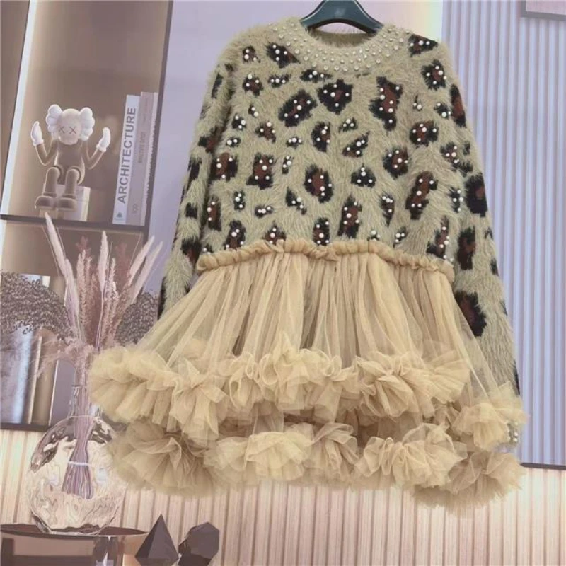 Women Leopard Printed Mesh Spliced Ruffles Diamonds Knitted Pullovers Pearls Beaded Mohair Sweater Gauze Pleated Lotus Knitwear
Women Leopard Printed Mesh Spliced Ruffles Diamonds Knitted Pullovers Pearls Beaded Mohair Sweater Gauze Pleated Lotus Knitwear