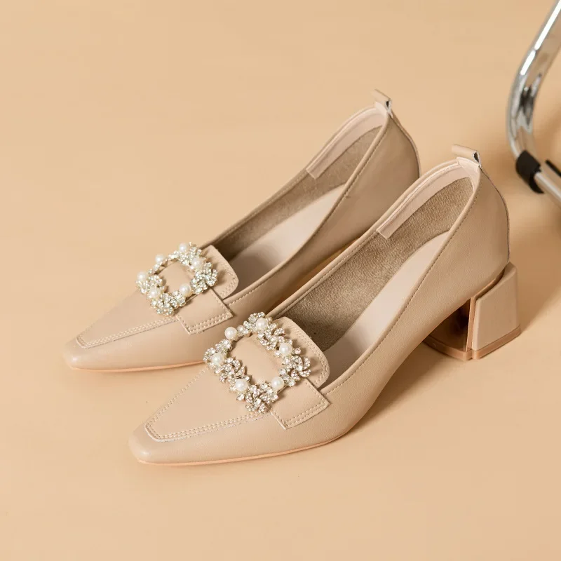 2025 Fashion High Heels 39 Plus Size Women Pearl Shoes 5cm Square Heel Banquet Wedding Shoes Sexy Square Toe Ladies Party Shoes
2025 Fashion High Heels 39 Plus Size Women Pearl Shoes 5cm Square Heel Banquet Wedding Shoes Sexy Square Toe Ladies Party Shoes