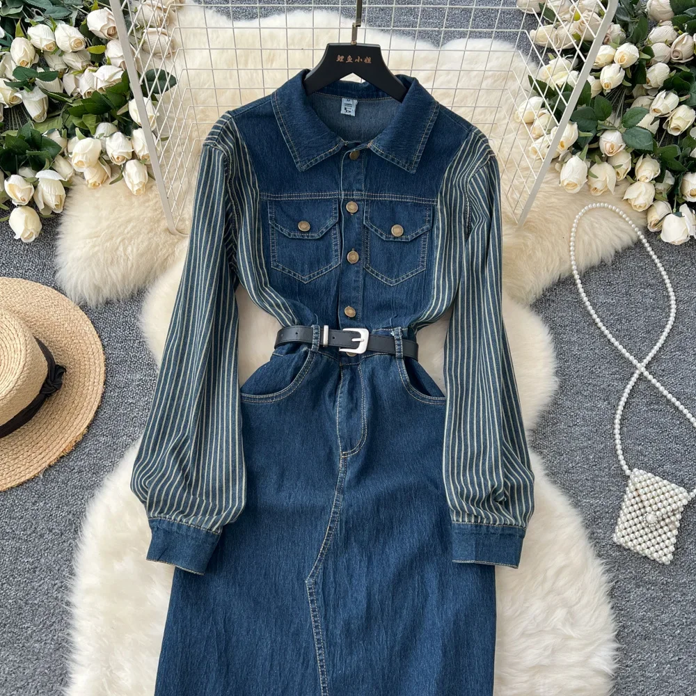 French-style, Niche, Striped Patchwork Long-sleeved Lapel, Metal-clasp, Waist-cinching, Slim Slit Denim Dress for Women Autumn
French-style, Niche, Striped Patchwork Long-sleeved Lapel, Metal-clasp, Waist-cinching, Slim Slit Denim Dress for Women Autumn