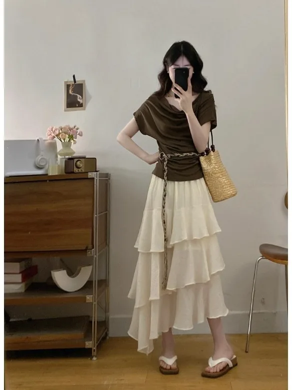 plus Size Women's Summer Fashion Set High Waist Asymmetrical Short Sleeve Top And Side Slit Skirt Korean Style Commute
plus Size Women's Summer Fashion Set High Waist Asymmetrical Short Sleeve Top And Side Slit Skirt Korean Style Commute