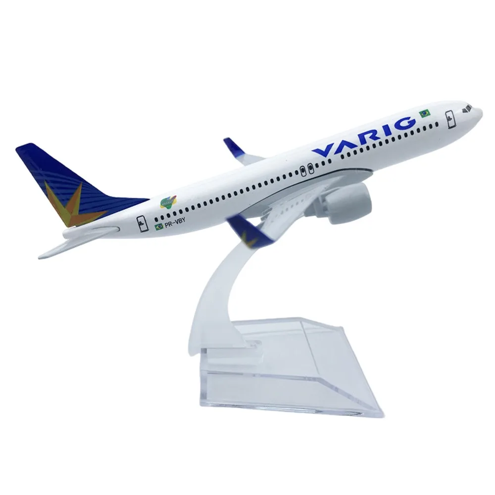 Высококачественная модель самолета Boeing B737 авиакомпании GOL Airlines (Бразилия), 16 см, масштаб 1:246, 10 вариантов, из металлического сплава
Высококачественная модель самолета Boeing B737 авиакомпании GOL Airlines (Бразилия), 16 см, масштаб 1:246, 10 вариантов, из металлического сплава