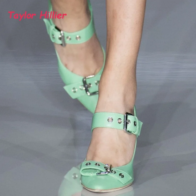 Patent Leather Pointed Toe Women's Pumps with Buckle Straps Metal Eyelet Decor Ladies Casual Street Party Daily Fashion Shoes
Patent Leather Pointed Toe Women's Pumps with Buckle Straps Metal Eyelet Decor Ladies Casual Street Party Daily Fashion Shoes