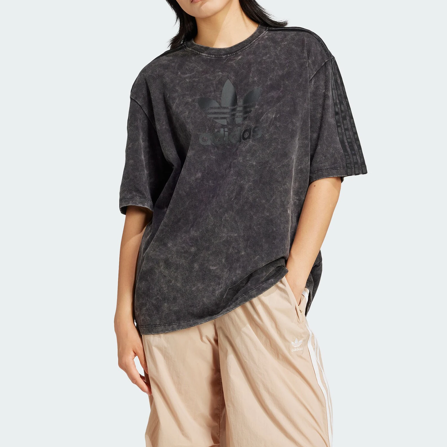 Adidas Official Genuine Three Stripes Women's Retro Sports Loose Round Neck T-Shirt IW3413
Adidas Official Genuine Three Stripes Women's Retro Sports Loose Round Neck T-Shirt IW3413