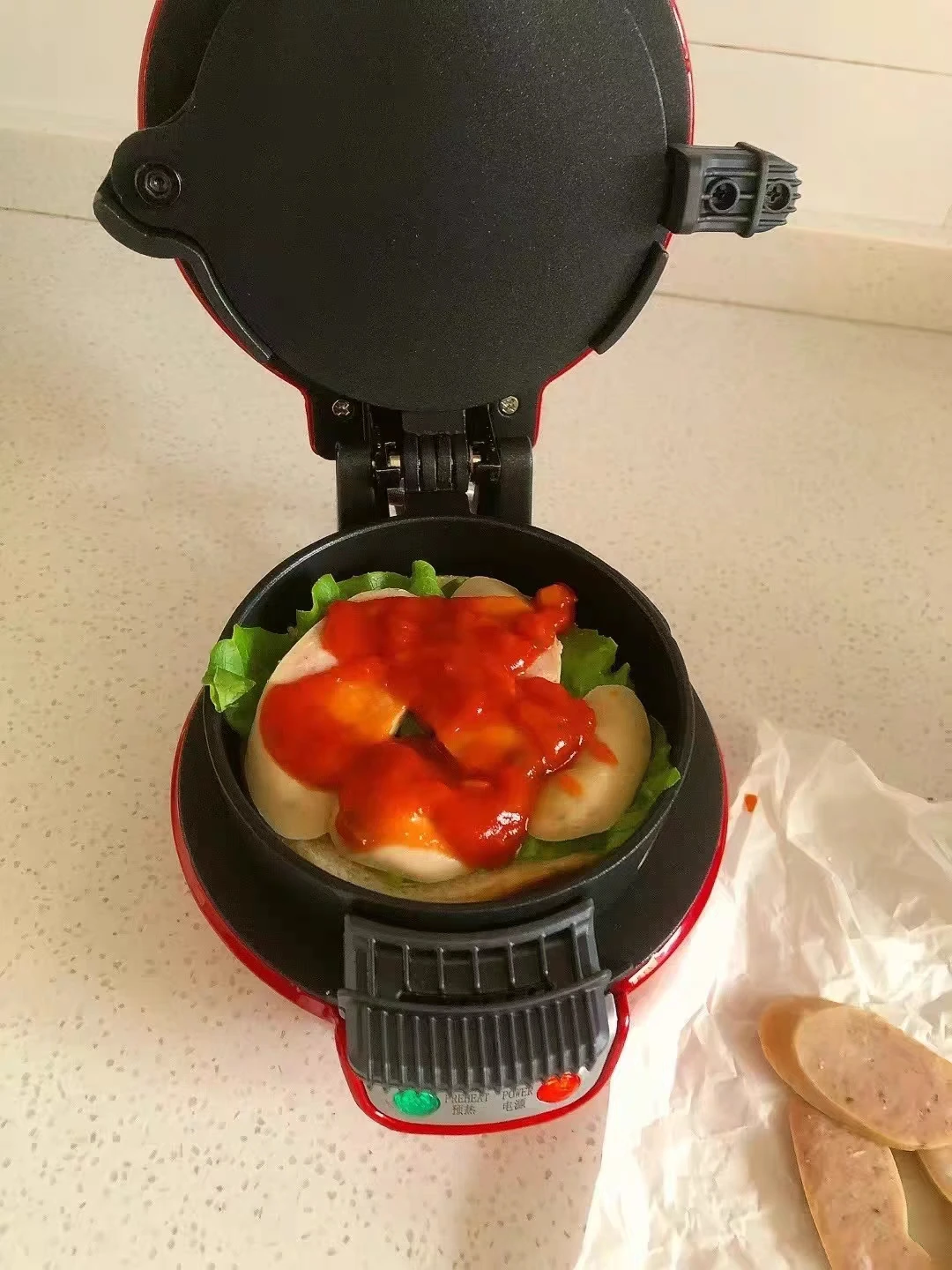 Multifunctional Burger Maker Breakfast Machine for Home Use Egg Frying Steak Grilling Kitchen Appliance
Multifunctional Burger Maker Breakfast Machine for Home Use Egg Frying Steak Grilling Kitchen Appliance