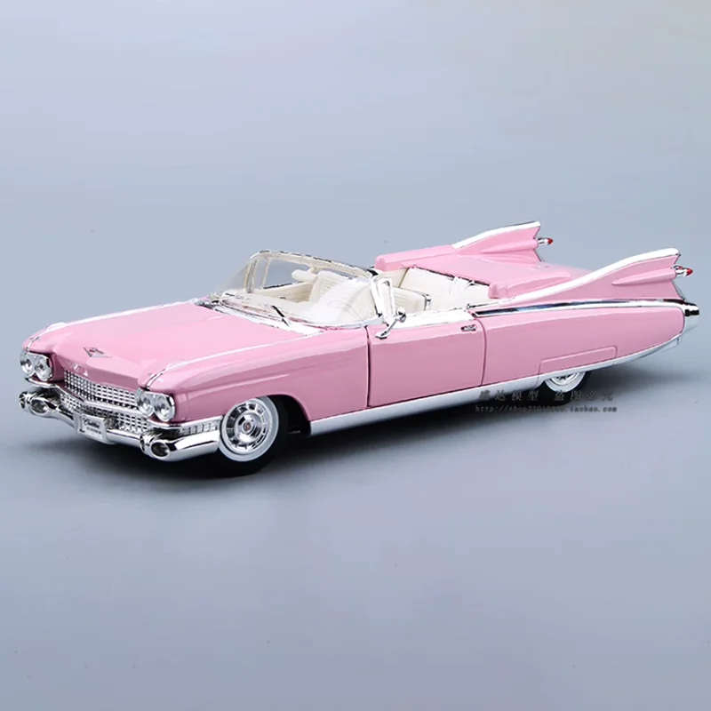 Maisto 1:18 Scale 1959 Series 62 Alloy Vintage Car Model Simulation Toy desktop decoration Collection Gift Static Display
Maisto 1:18 Scale 1959 Series 62 Alloy Vintage Car Model Simulation Toy desktop decoration Collection Gift Static Display
