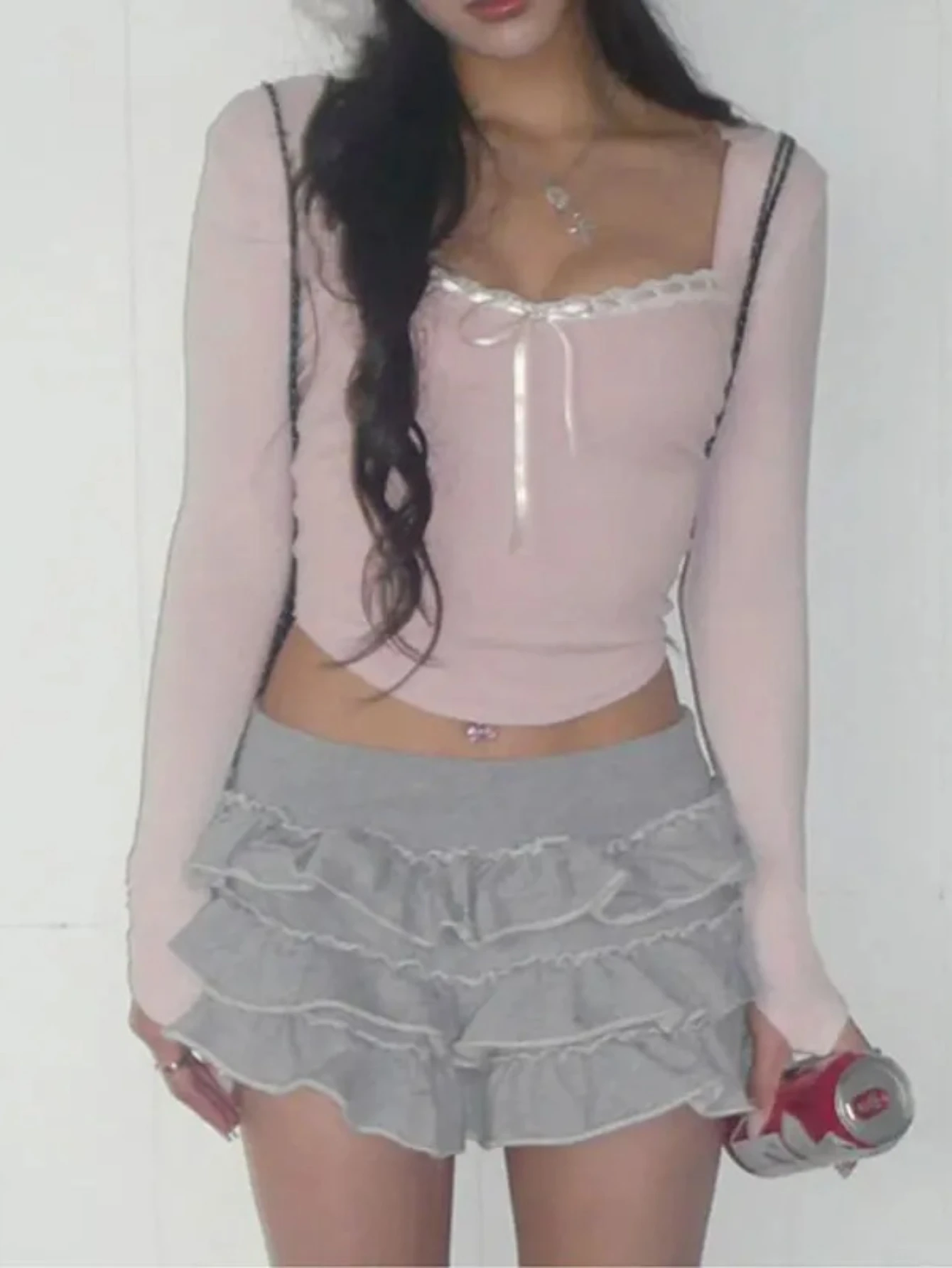 Милый укороченный топ с бантом и бантом, розовые милые кокетливые милые футболки, осенне-весенние повседневные женские футболки с квадратным воротником
Милый укороченный топ с бантом и бантом, розовые милые кокетливые милые футболки, осенне-весенние повседневные женские футболки с квадратным воротником