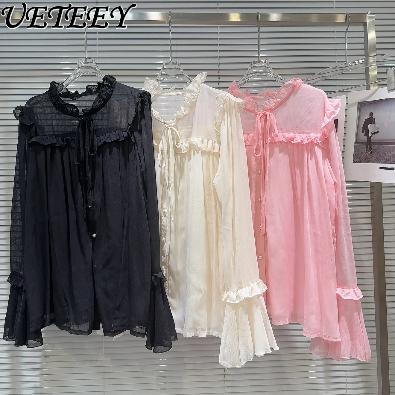 Spring and Summer New Sweet Temperament Long-sleeved Solid Color Top Pleated Collar Strap Design Light Loose Chiffon Shirt
Spring and Summer New Sweet Temperament Long-sleeved Solid Color Top Pleated Collar Strap Design Light Loose Chiffon Shirt