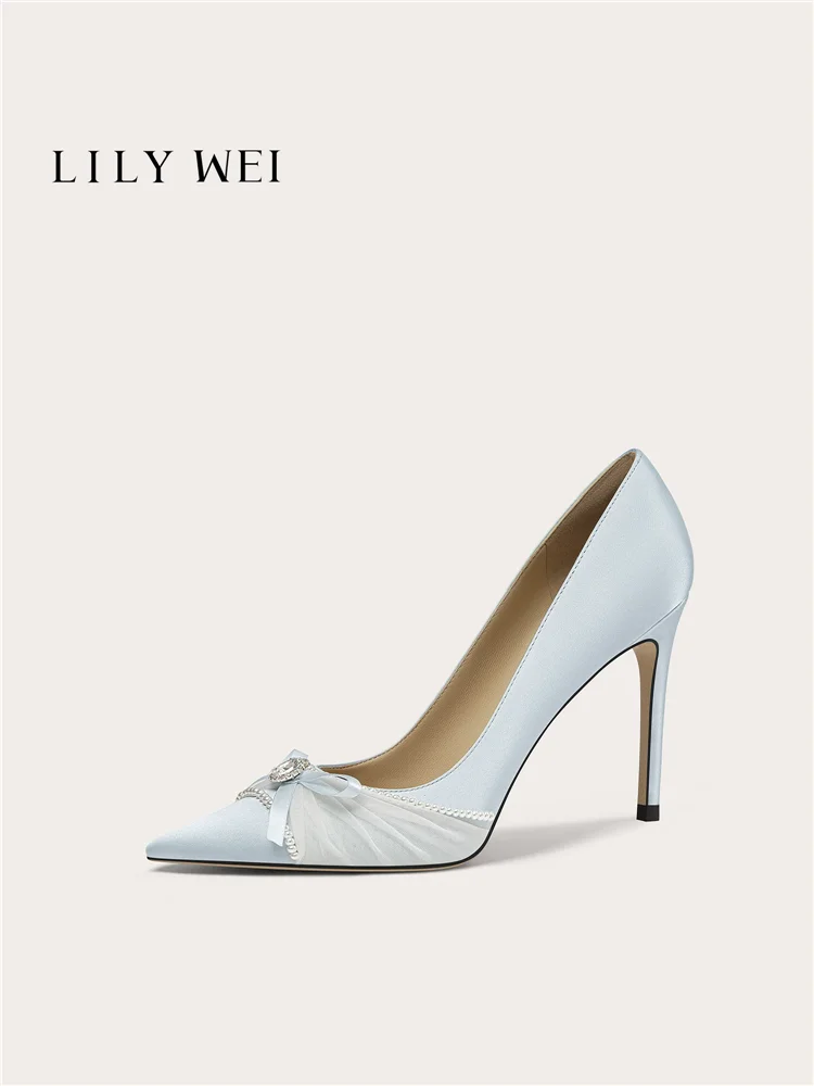 Spring new pointed silk pearl rhinestone bow fine heeled shoes for banquets, large size small size high heels women's shoes
Spring new pointed silk pearl rhinestone bow fine heeled shoes for banquets, large size small size high heels women's shoes