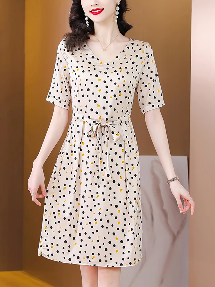 Women Fashion Silk Satin Print Polka Dot Midi Dress Summer Short Sleeve V-Neck Dress 2024 Korean Vintage Luxury Festival Dresses
Women Fashion Silk Satin Print Polka Dot Midi Dress Summer Short Sleeve V-Neck Dress 2024 Korean Vintage Luxury Festival Dresses