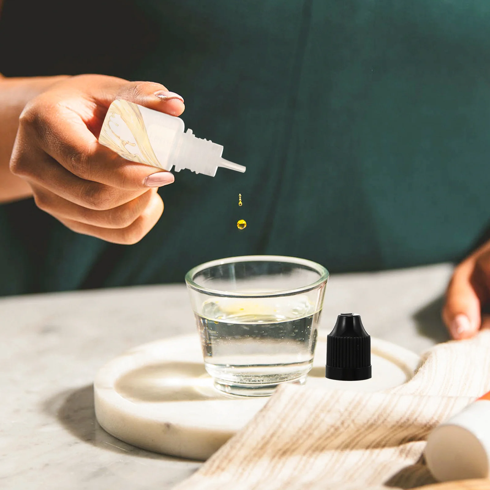 20Pcs Plastic Squeezable Eye Liquid Bottles 5Ml Reusable Empty Dropper Bottles Leakproof Refillable Containers for Travel
20Pcs Plastic Squeezable Eye Liquid Bottles 5Ml Reusable Empty Dropper Bottles Leakproof Refillable Containers for Travel