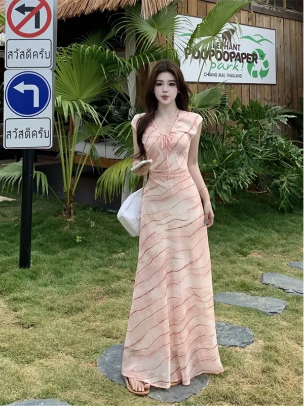 plus Size Summer Fashion Slimming Print Pink Dress Women's A-Line Midi Dress Breathable Skin-Friendly V-Neck Sleeveless Dress
plus Size Summer Fashion Slimming Print Pink Dress Women's A-Line Midi Dress Breathable Skin-Friendly V-Neck Sleeveless Dress