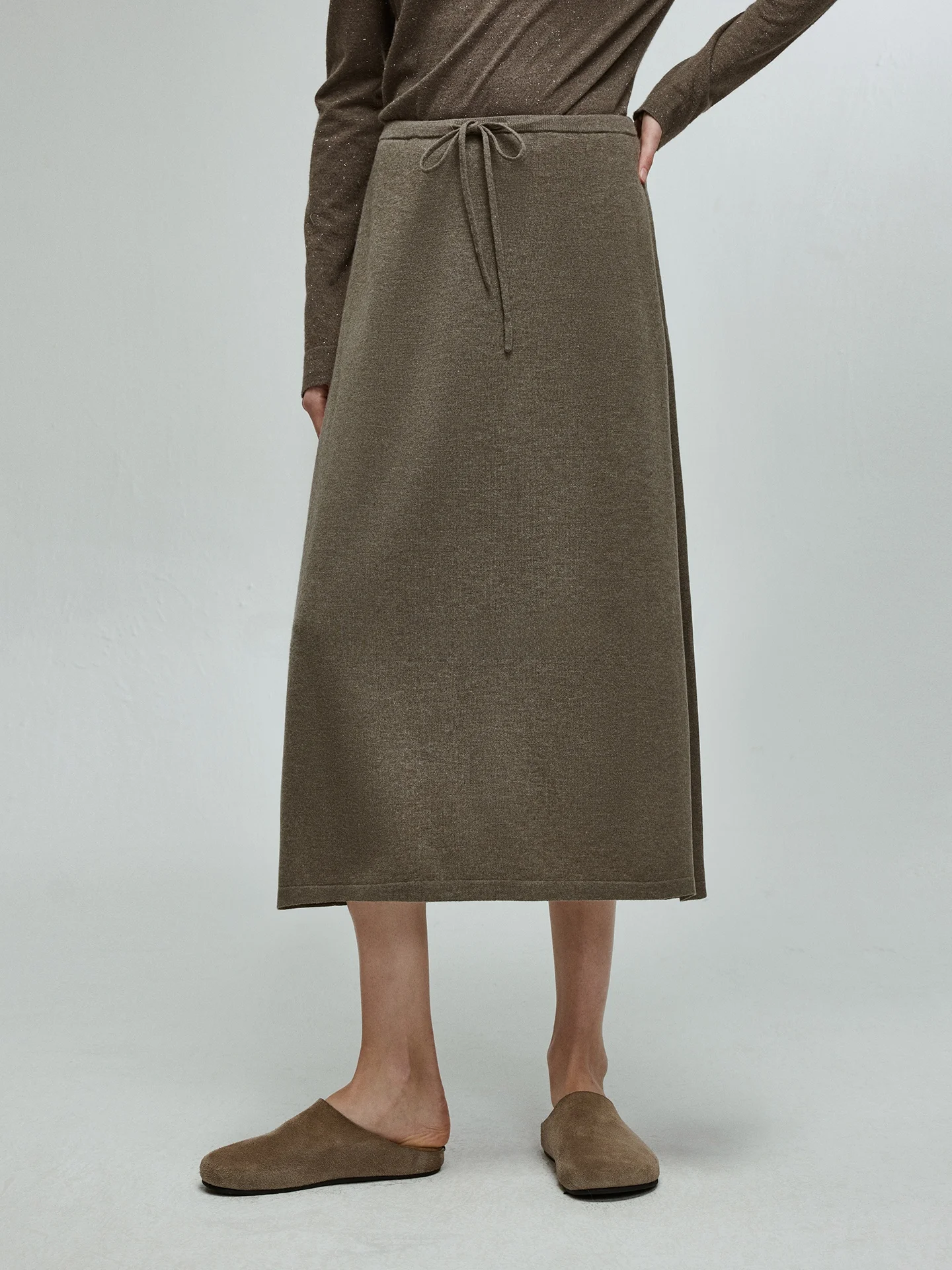 Вязаная юбка CHANDOOIVY из австралийской шерсти Ultrine с эластичным поясом на шнурке, А-силуэт, для повседневной носки
Вязаная юбка CHANDOOIVY из австралийской шерсти Ultrine с эластичным поясом на шнурке, А-силуэт, для повседневной носки