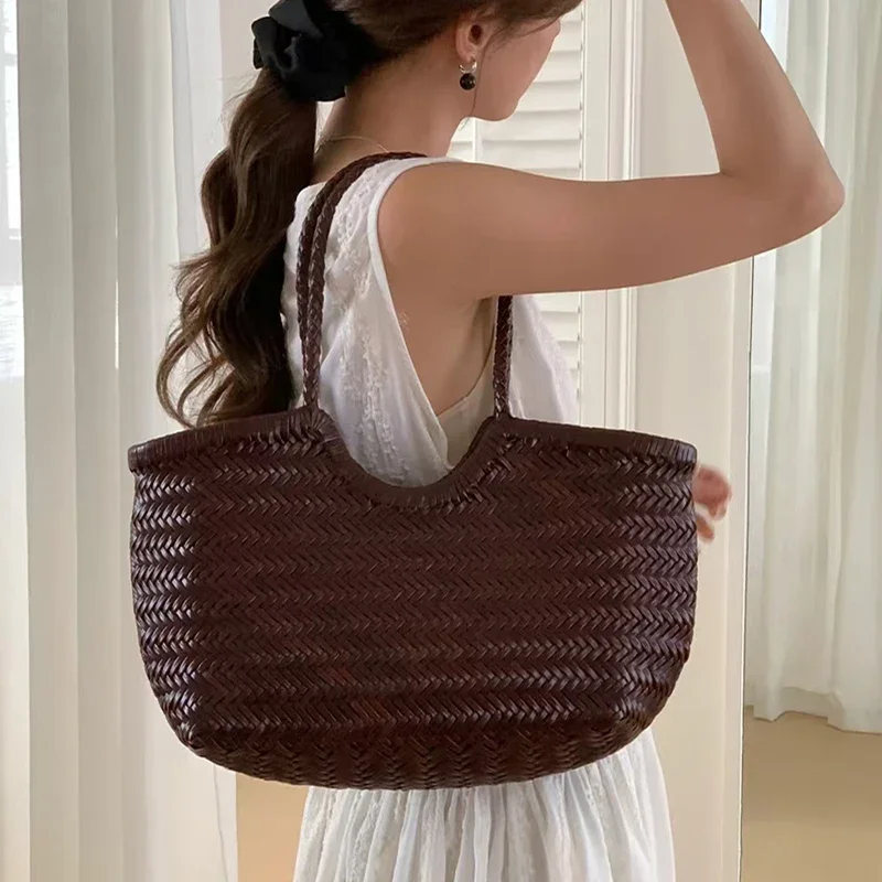 Rattan Weaving Shopper Basket Tote Bag For Women, French Vintage Handwoven Shoulder Bag,Large Capacity Beach Vacation Handbag
Rattan Weaving Shopper Basket Tote Bag For Women, French Vintage Handwoven Shoulder Bag,Large Capacity Beach Vacation Handbag