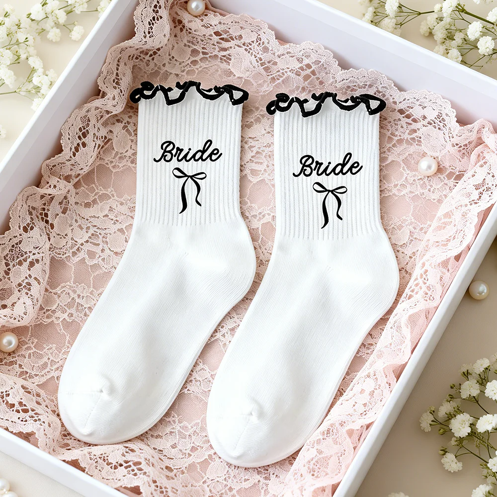 1pcs Bride To Be White Socks for Wedding Day Bridal Shower Bachelorette Party Bridal Footwear Bride Socks Photo Prop Accessories
1pcs Bride To Be White Socks for Wedding Day Bridal Shower Bachelorette Party Bridal Footwear Bride Socks Photo Prop Accessories