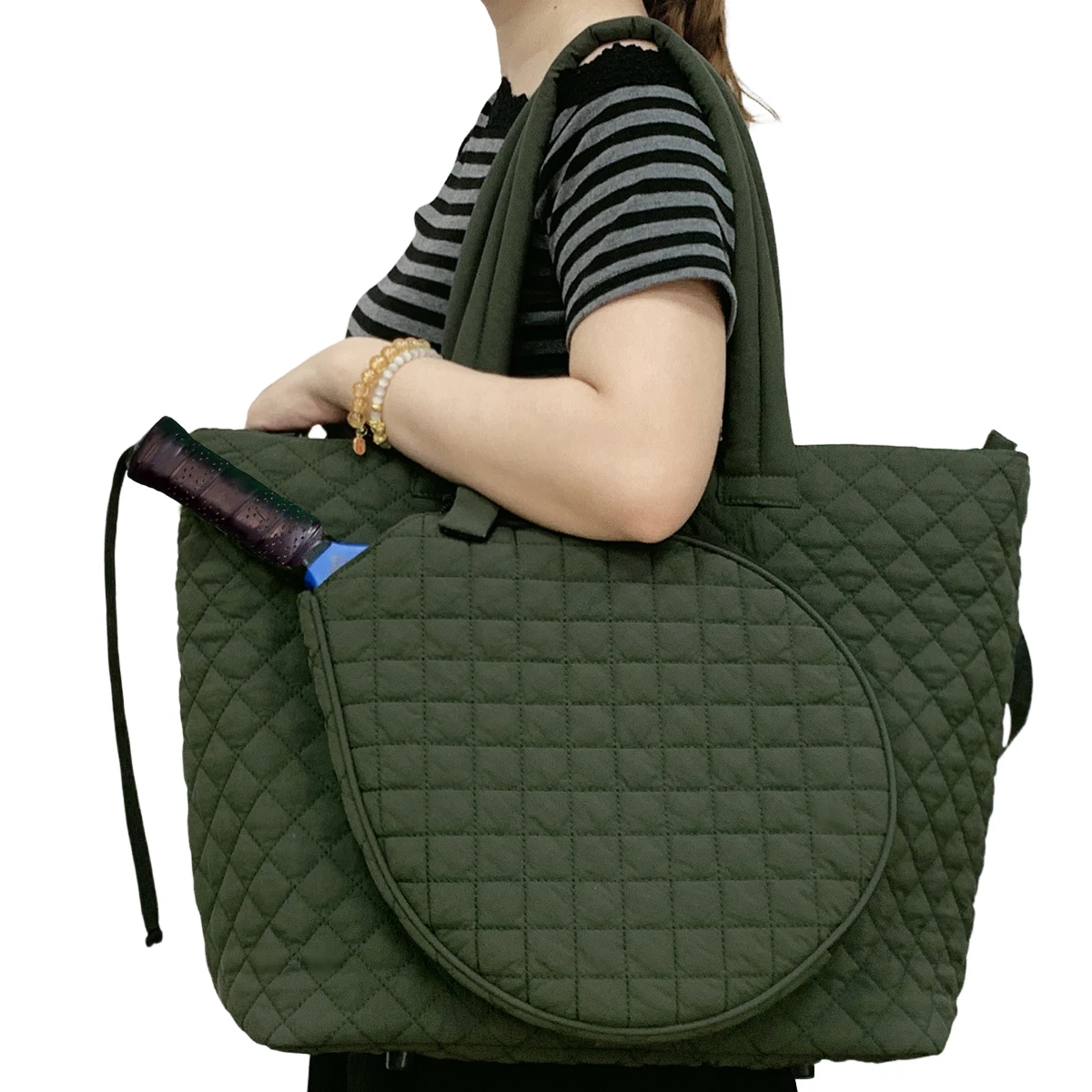 Quilted Puffer Padel Racket Bag Large Puffy Pickleball Totes for Women Waterproof Puffer Pickleball Padel Badminton Bag
Quilted Puffer Padel Racket Bag Large Puffy Pickleball Totes for Women Waterproof Puffer Pickleball Padel Badminton Bag