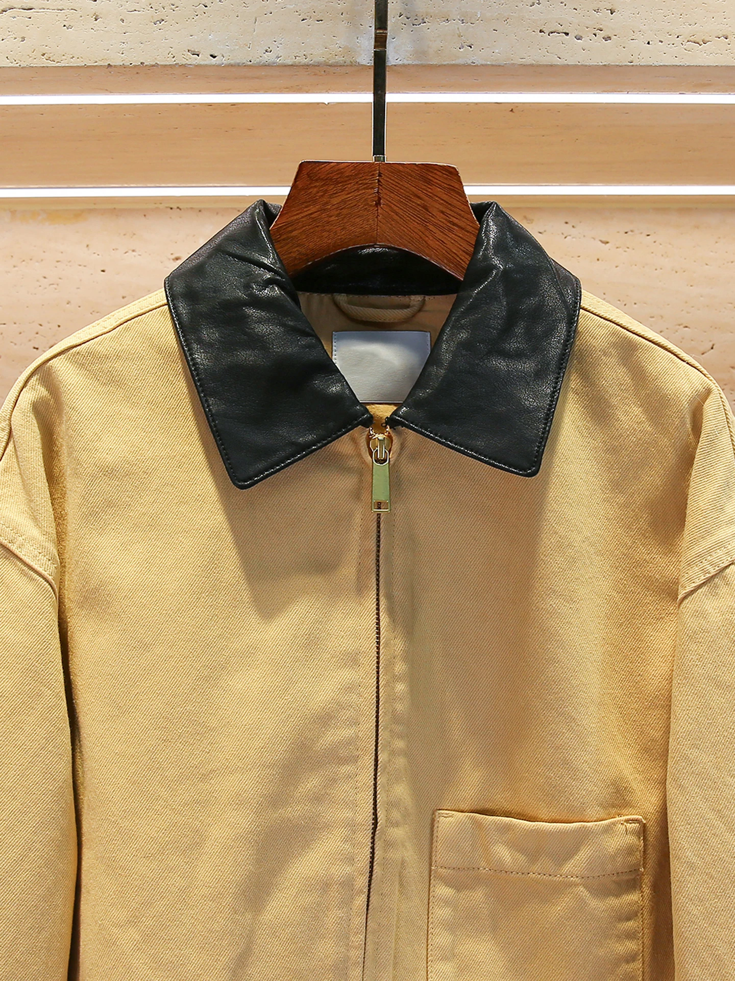 Повседневная универсальная женская верхняя одежда премиум-класса Or Jaet, осень 2025 г., универсальная универсальная одежда с кожаным воротником для поездок на работу
Повседневная универсальная женская верхняя одежда премиум-класса Or Jaet, осень 2025 г., универсальная универсальная одежда с кожаным воротником для поездок на работу