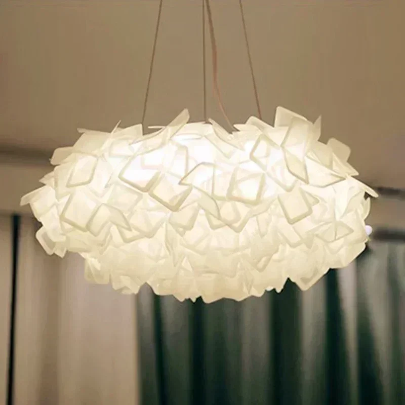 Nordic chandelier - Warm and romantic main bedroom room creative lighting fixtures - Modern and minimalist design
Nordic chandelier - Warm and romantic main bedroom room creative lighting fixtures - Modern and minimalist design