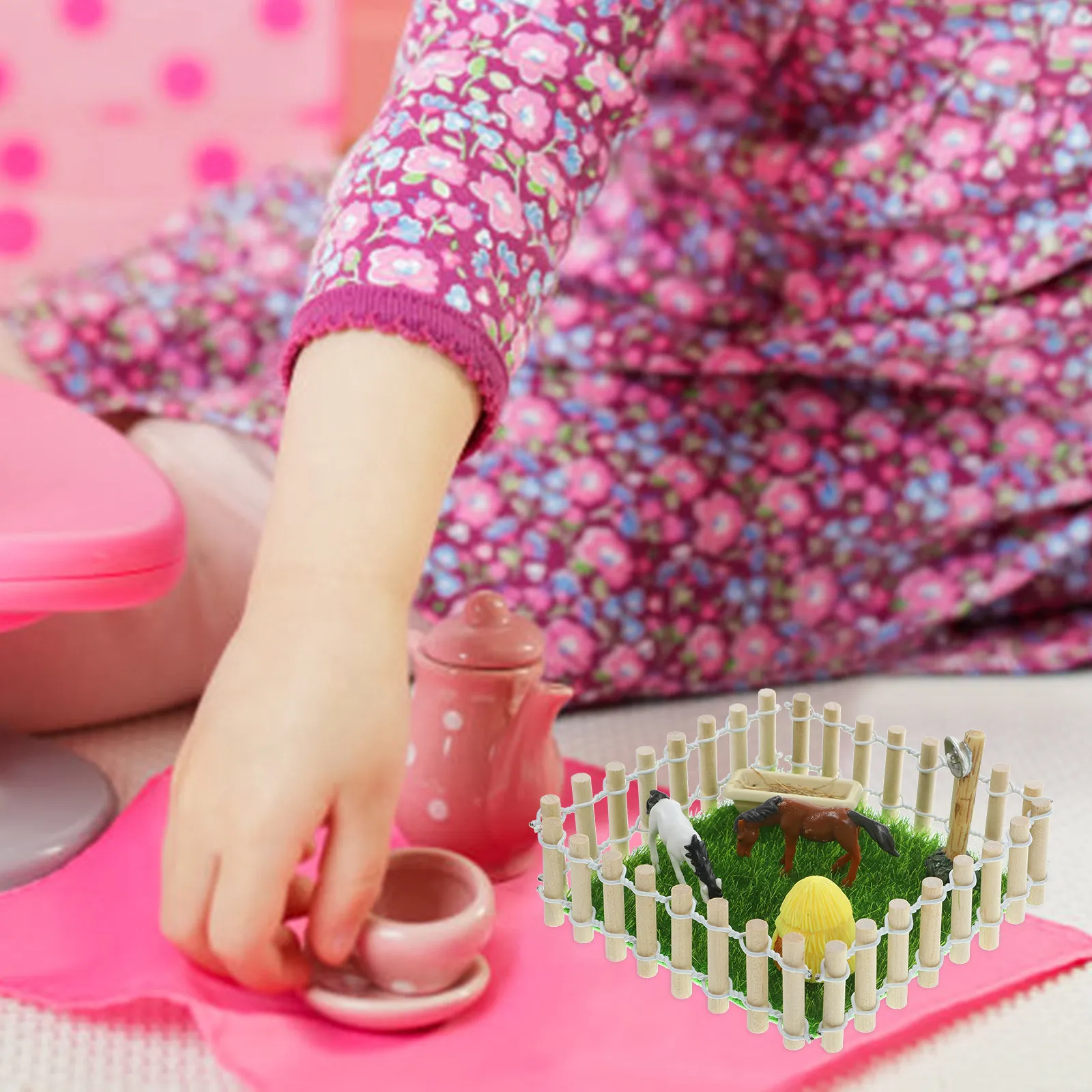 1Set Miniature Horse Ranch Realistic Simulated Stable Scene Layout Garden Decor Micro Landscape Kit for Fairy Mini Garden Home
1Set Miniature Horse Ranch Realistic Simulated Stable Scene Layout Garden Decor Micro Landscape Kit for Fairy Mini Garden Home