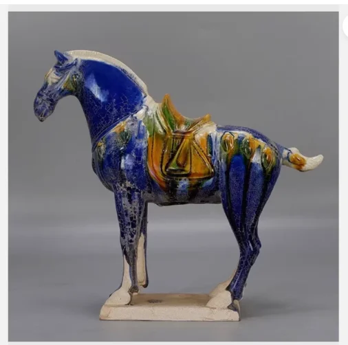China Old collection Tang Dynasty Tang tri-color glazed ceramics War horse
China Old collection Tang Dynasty Tang tri-color glazed ceramics War horse