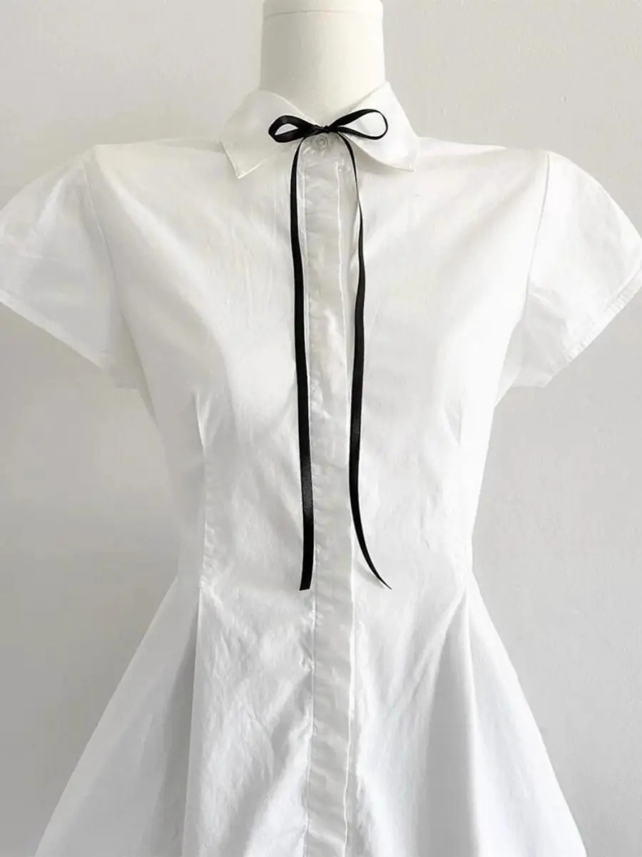 Kimotimo White Lapel Tied Shirt Women 2025 Summer Elegant Short Sleeve Bow Bandage Waist Slim Fit Crop Top Sweet Office Blouse
Kimotimo White Lapel Tied Shirt Women 2025 Summer Elegant Short Sleeve Bow Bandage Waist Slim Fit Crop Top Sweet Office Blouse