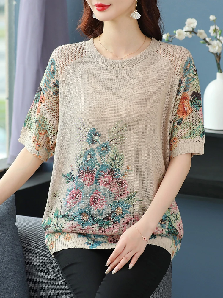 Floral Print Hollow Knitted T Shirt Women 2024 Summer Clothes For Women Pullovers Tees Top Y2K Loose Women's T-shirt
Floral Print Hollow Knitted T Shirt Women 2024 Summer Clothes For Women Pullovers Tees Top Y2K Loose Women's T-shirt