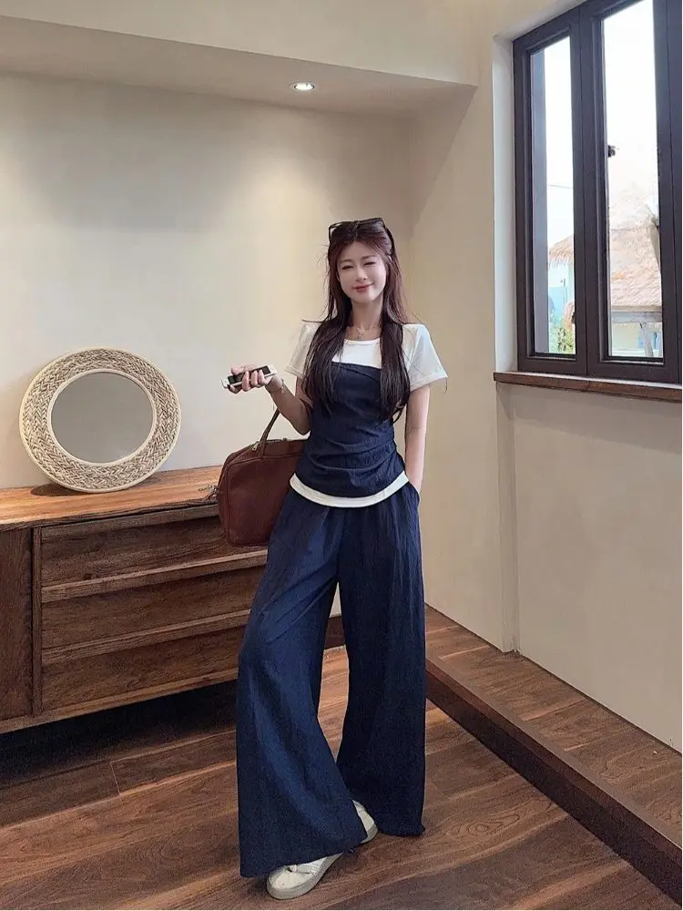 Повседневный свободный комплект из двух предметов для женщин: брюки с высокой талией и широкими штанинами, модный цветной блок, осенне-зимняя одежда
Повседневный свободный комплект из двух предметов для женщин: брюки с высокой талией и широкими штанинами, модный цветной блок, осенне-зимняя одежда