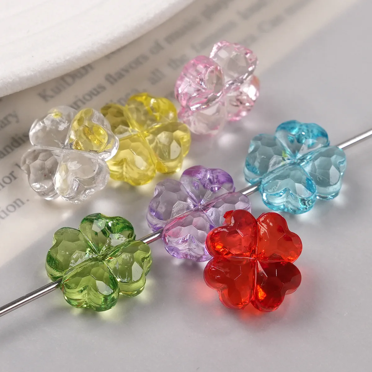7Pcs DIY Four-Leaf Clover Imitation Crystal Bead Accessories Fresh Lucky Clover Small i Accessory Decoration Handmade
7Pcs DIY Four-Leaf Clover Imitation Crystal Bead Accessories Fresh Lucky Clover Small i Accessory Decoration Handmade