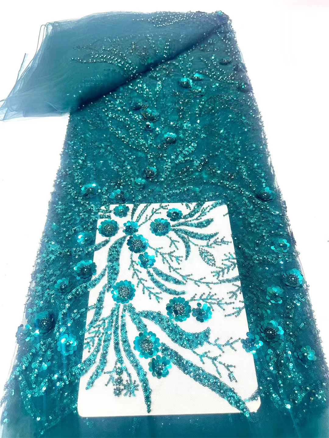 High-End Luxury French Embroidery Heavy Groom Beads Lace Fabric Withs Sequins 5 Yards High Quality Materiel for Party
High-End Luxury French Embroidery Heavy Groom Beads Lace Fabric Withs Sequins 5 Yards High Quality Materiel for Party